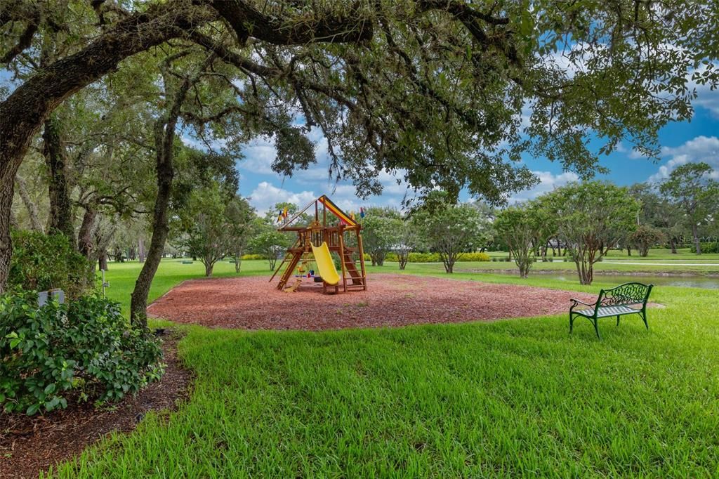 Active With Contract: $450,000 (3 beds, 3 baths, 2600 Square Feet)