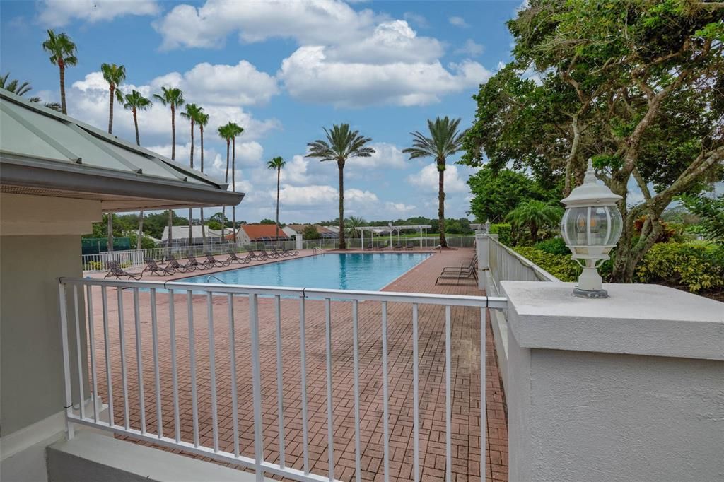 Active With Contract: $450,000 (3 beds, 3 baths, 2600 Square Feet)