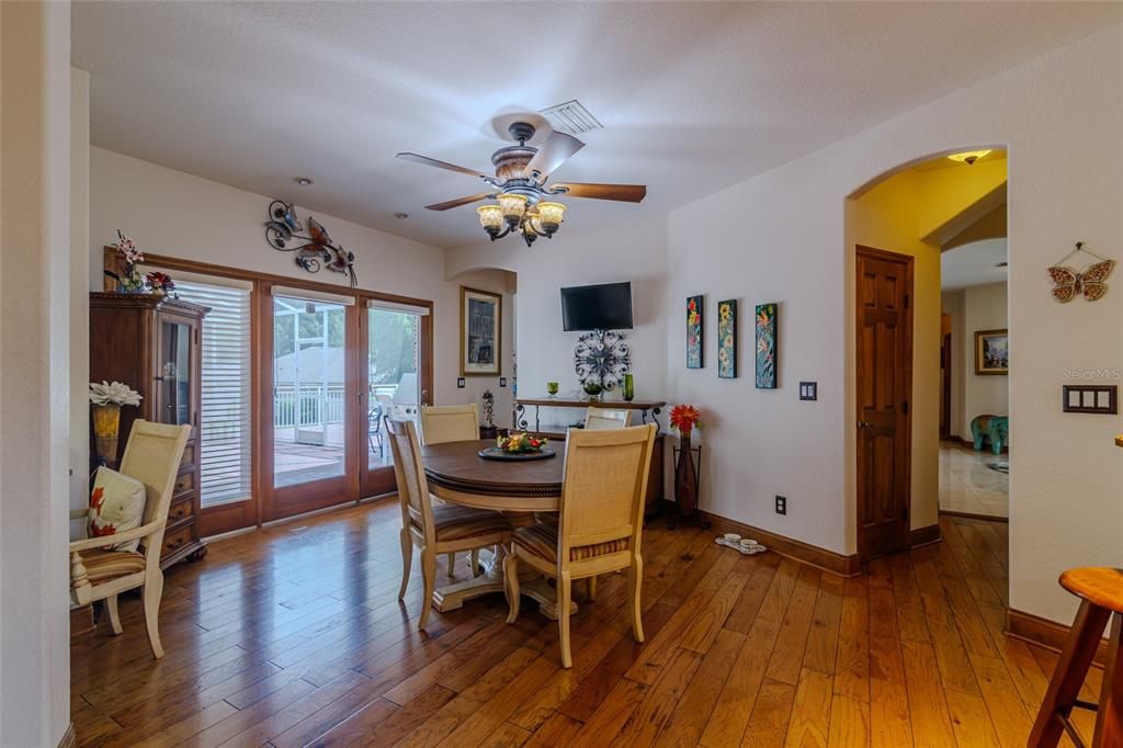 待售: $895,000 (3 贝兹, 3 浴室, 3467 平方英尺)