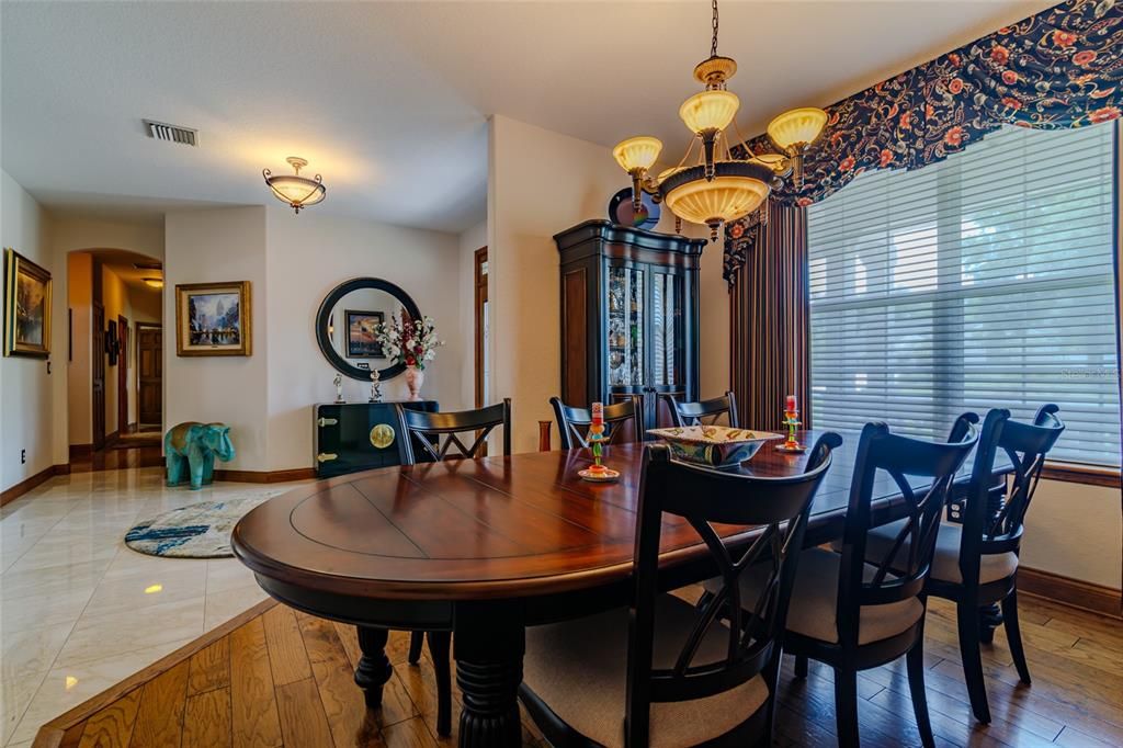 待售: $895,000 (3 贝兹, 3 浴室, 3467 平方英尺)