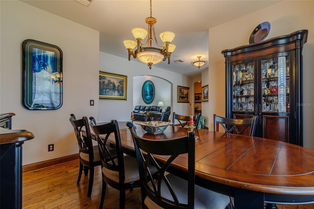 待售: $895,000 (3 贝兹, 3 浴室, 3467 平方英尺)