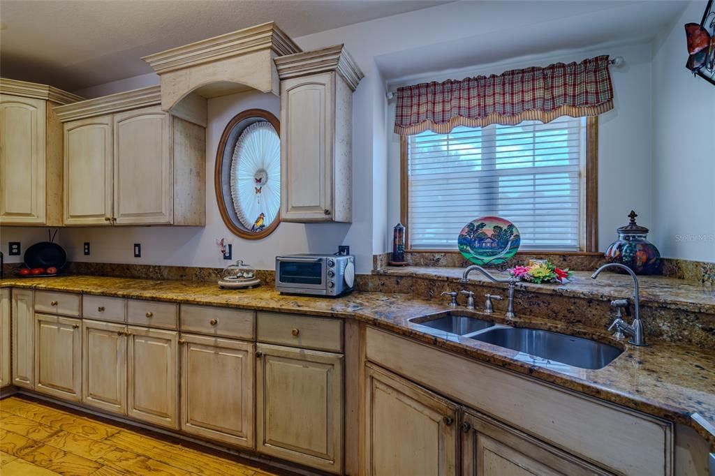 待售: $895,000 (3 贝兹, 3 浴室, 3467 平方英尺)