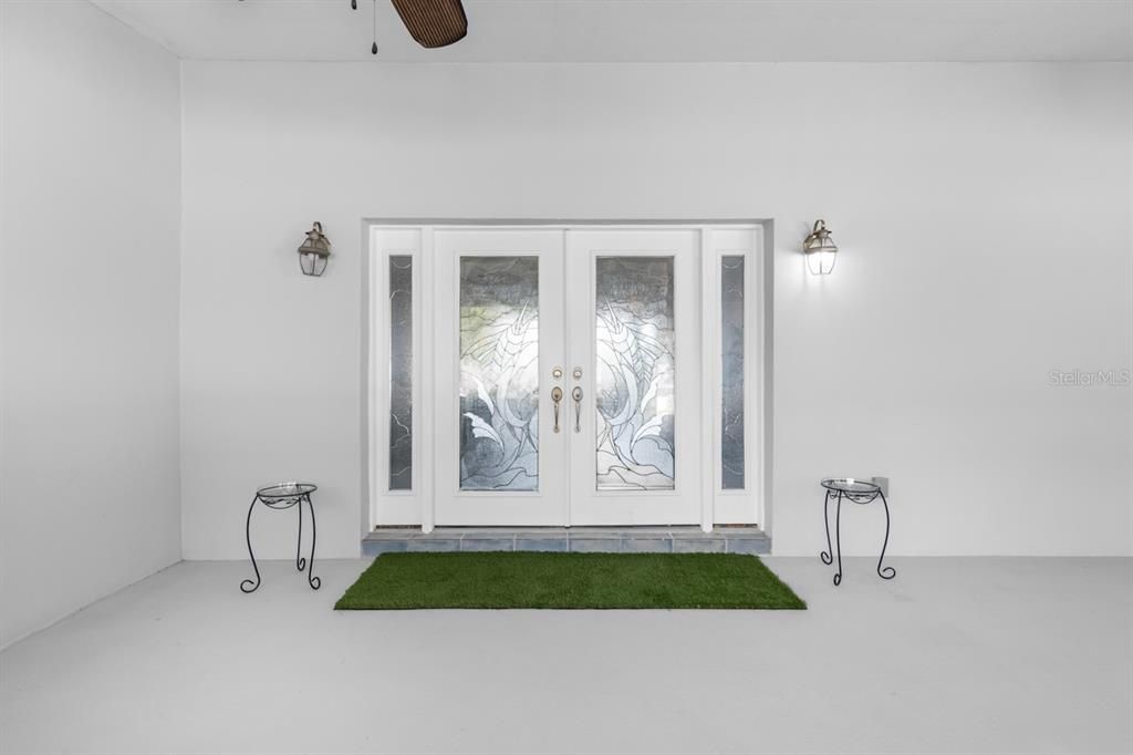 合同活跃: $799,000 (3 贝兹, 3 浴室, 2496 平方英尺)