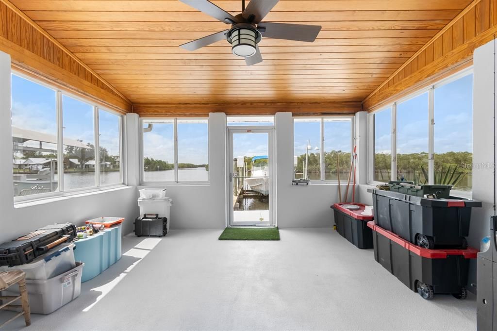 合同活跃: $799,000 (3 贝兹, 3 浴室, 2496 平方英尺)