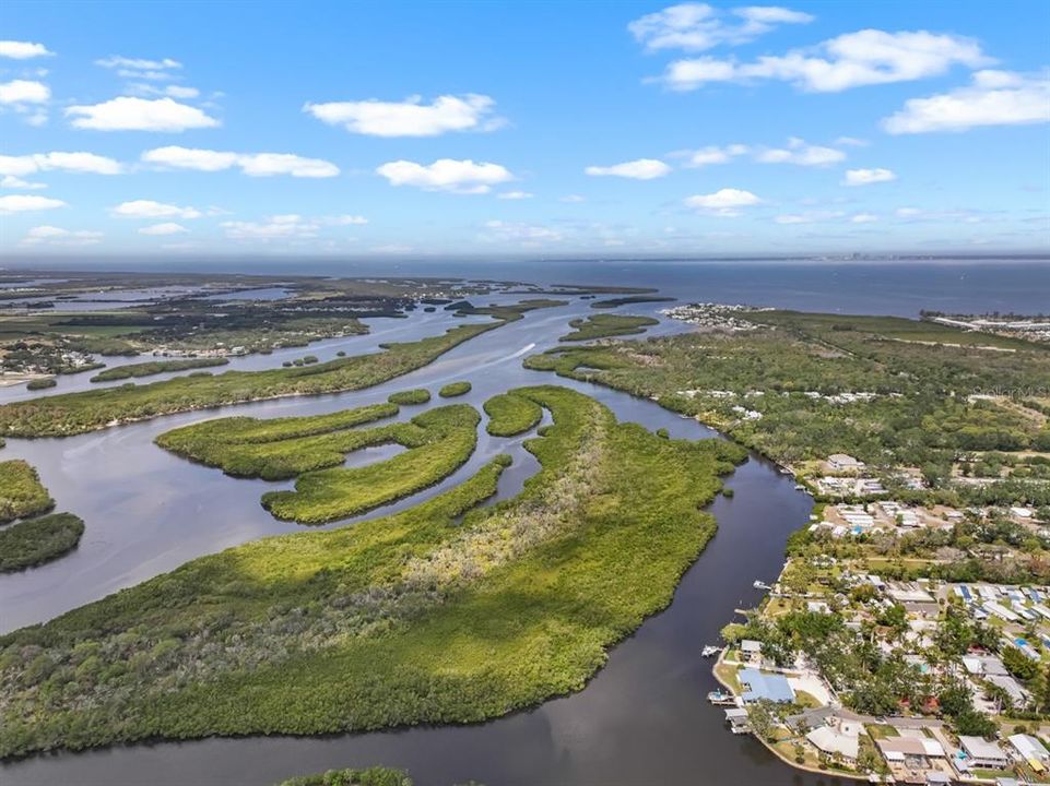 合同活跃: $799,000 (3 贝兹, 3 浴室, 2496 平方英尺)