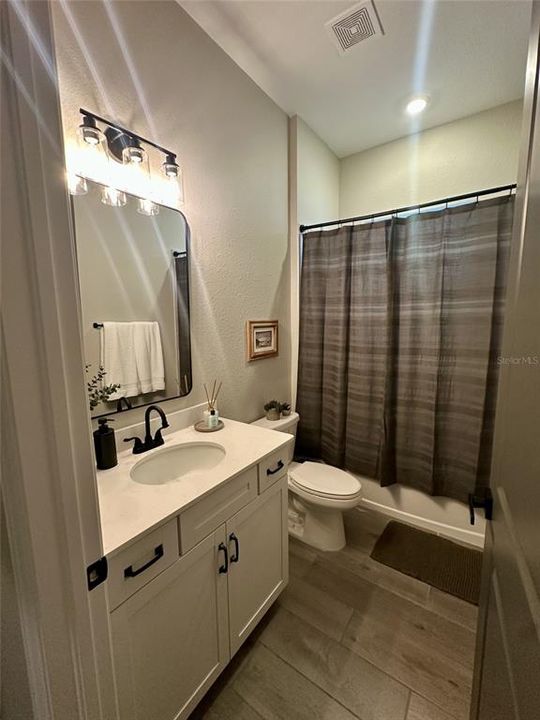 В аренду: $11,000 (3 спален, 3 ванн, 2252 Квадратных фут)