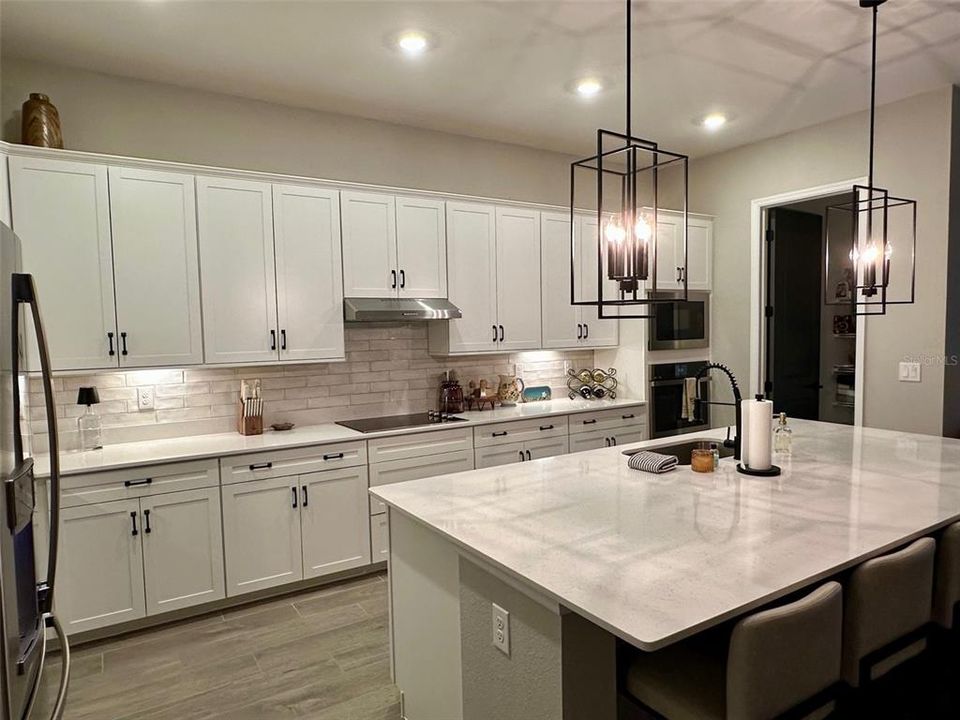 В аренду: $11,000 (3 спален, 3 ванн, 2252 Квадратных фут)