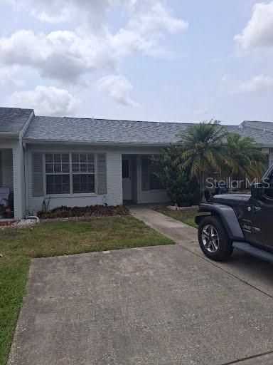 Recently Rented: $1,300 (2 beds, 1 baths, 888 Square Feet)