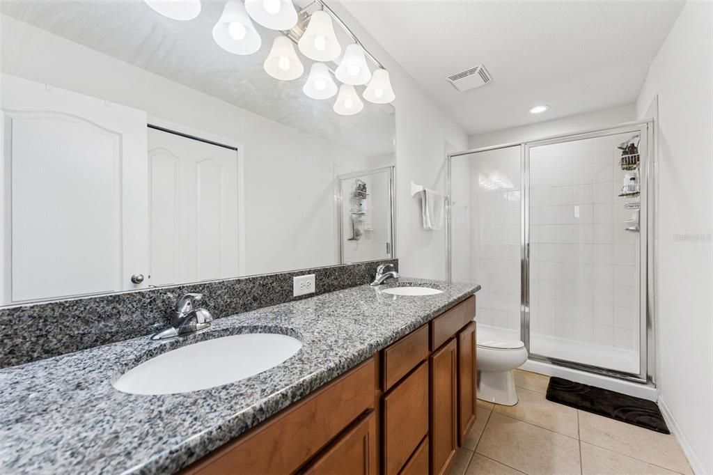 For Sale: $300,000 (3 beds, 2 baths, 1536 Square Feet)