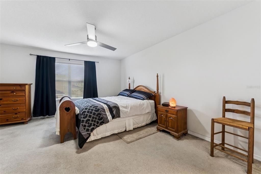 For Sale: $300,000 (3 beds, 2 baths, 1536 Square Feet)