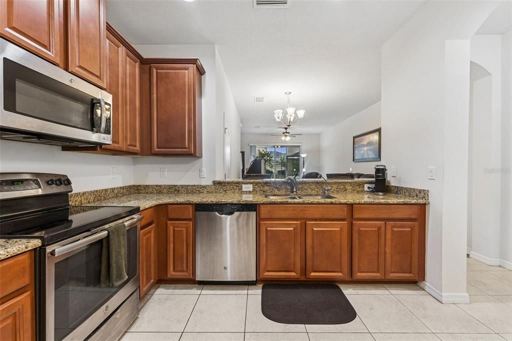 For Sale: $300,000 (3 beds, 2 baths, 1536 Square Feet)