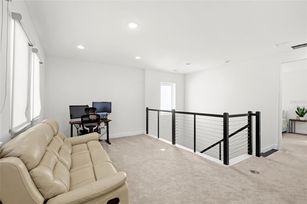 For Sale: $959,000 (5 beds, 4 baths, 2980 Square Feet)