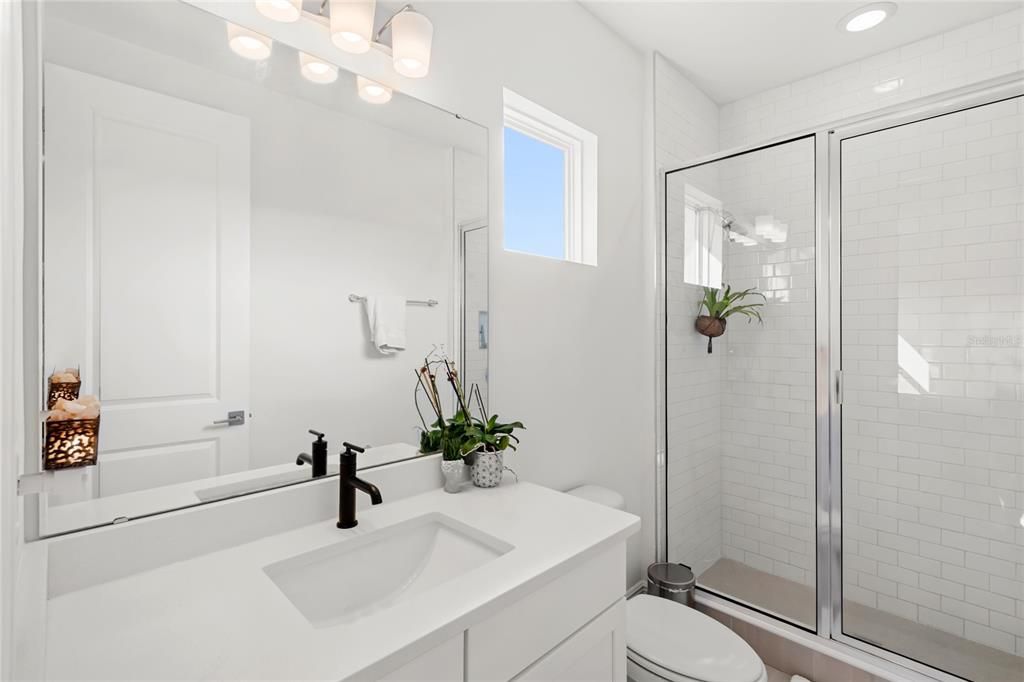 For Sale: $959,000 (5 beds, 4 baths, 2980 Square Feet)