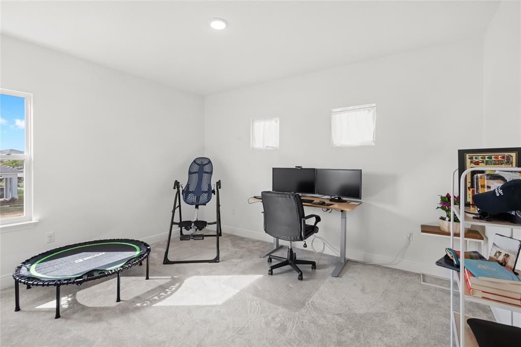 For Sale: $959,000 (5 beds, 4 baths, 2980 Square Feet)