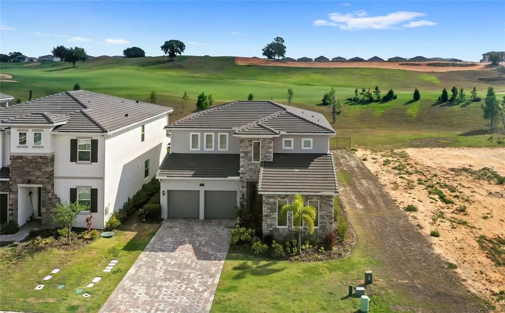 For Sale: $959,000 (5 beds, 4 baths, 2980 Square Feet)