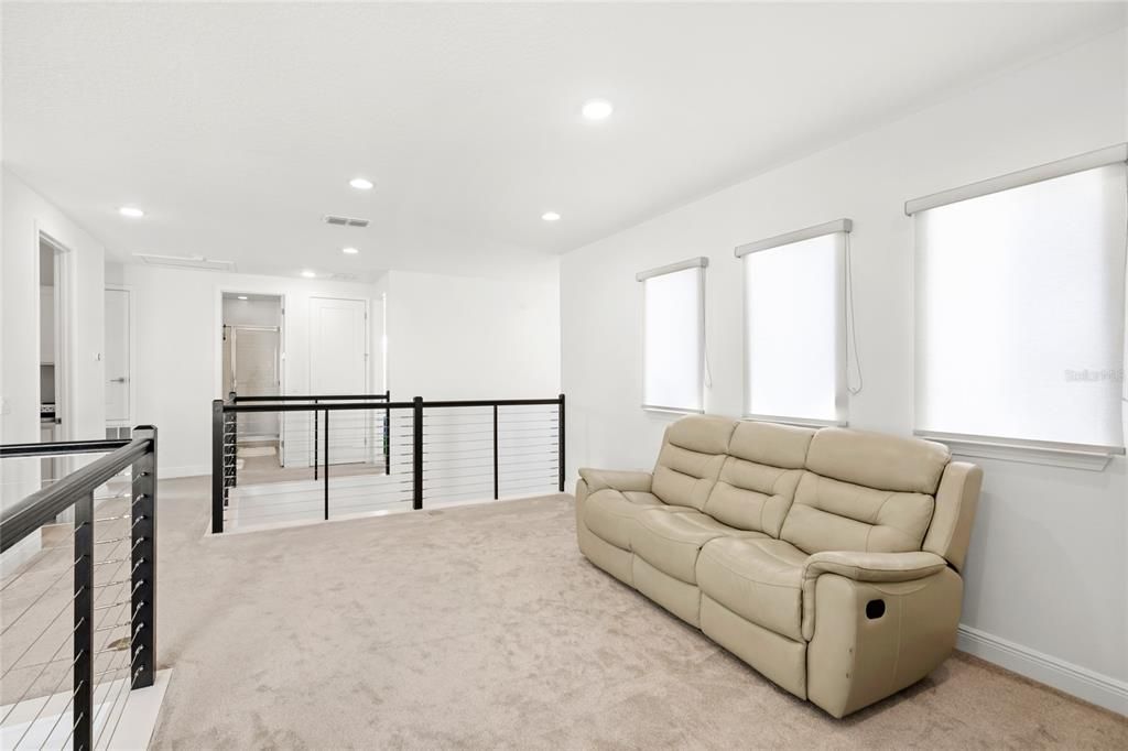 For Sale: $959,000 (5 beds, 4 baths, 2980 Square Feet)