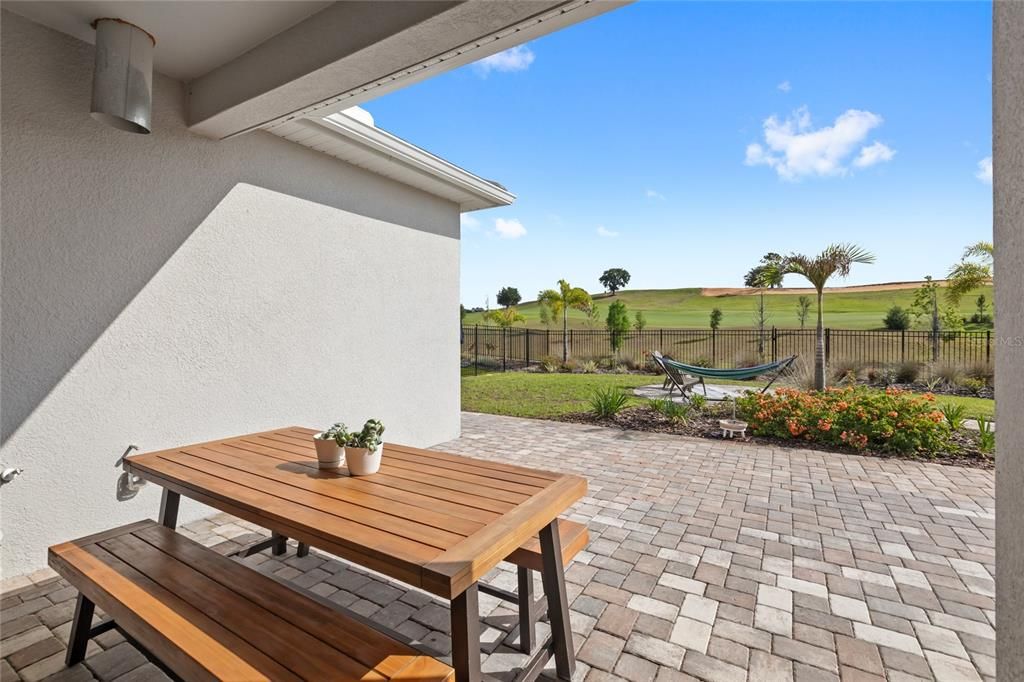 For Sale: $959,000 (5 beds, 4 baths, 2980 Square Feet)