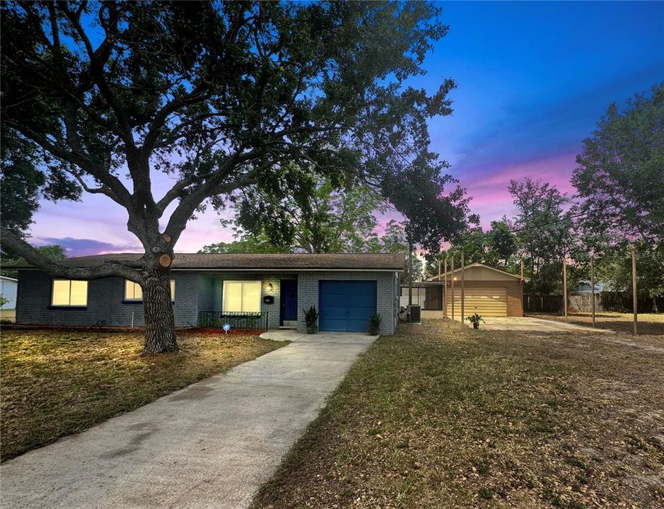 Recently Sold: $350,000 (3 beds, 2 baths, 1891 Square Feet)