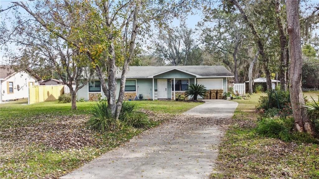 For Sale: $240,000 (3 beds, 2 baths, 1008 Square Feet)