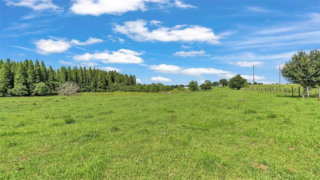 En Venta: $189,900 (4.94 acres)