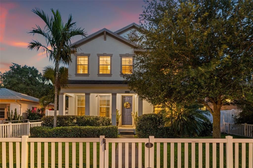 Recently Sold: $995,000 (4 beds, 3 baths, 3020 Square Feet)