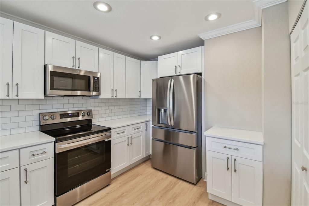 Active With Contract: $675,000 (4 beds, 3 baths, 2849 Square Feet)