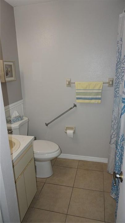 Под контрактом: $1,600 (2 спален, 2 ванн, 908 Квадратных фут)