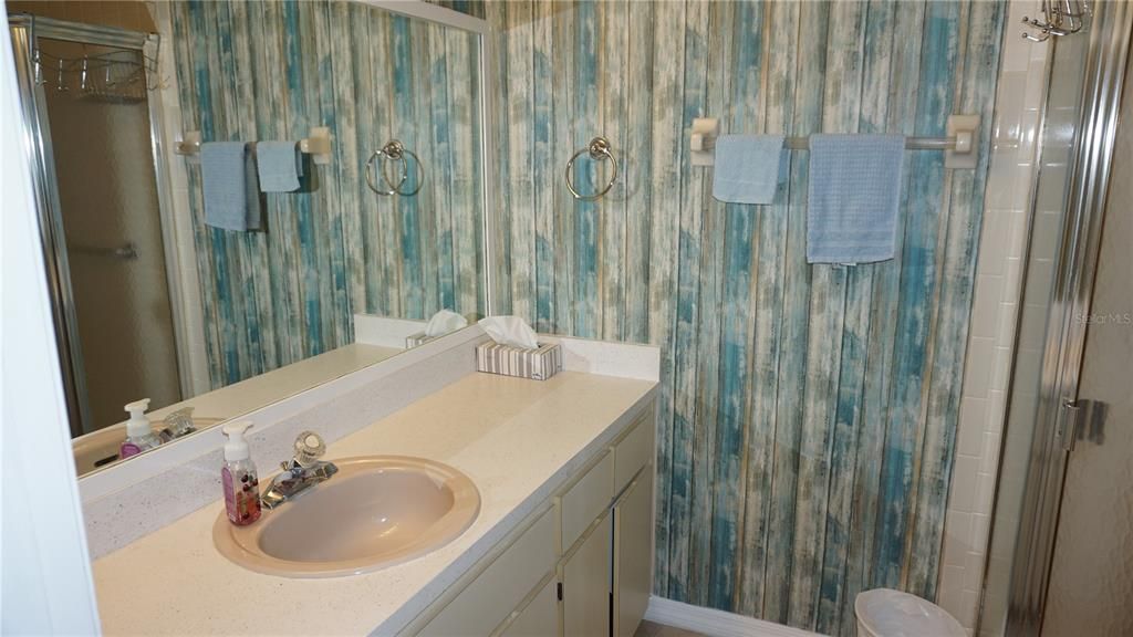 Под контрактом: $1,600 (2 спален, 2 ванн, 908 Квадратных фут)