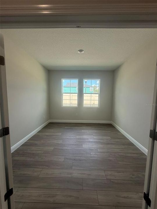 出租: $3,200 (5 贝兹, 3 浴室, 2289 平方英尺)