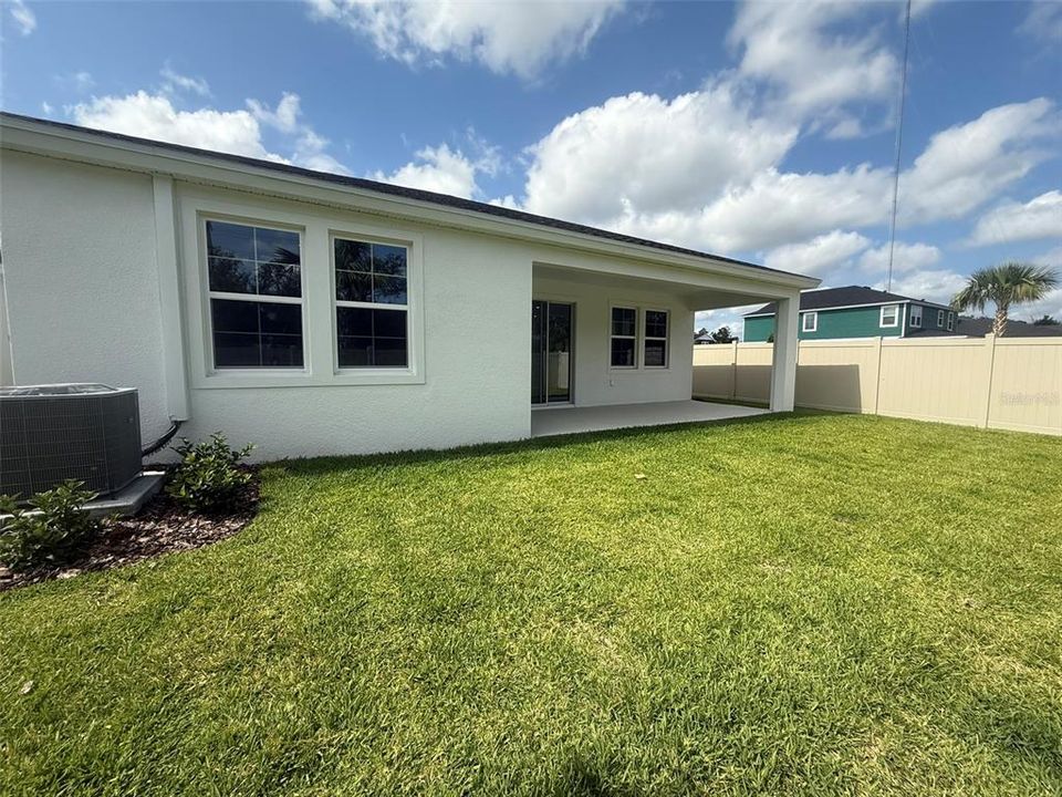 出租: $3,200 (5 贝兹, 3 浴室, 2289 平方英尺)