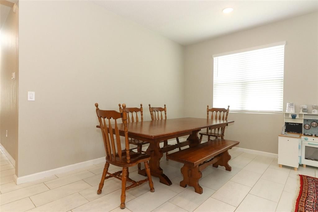 For Sale: $348,000 (4 beds, 3 baths, 2075 Square Feet)