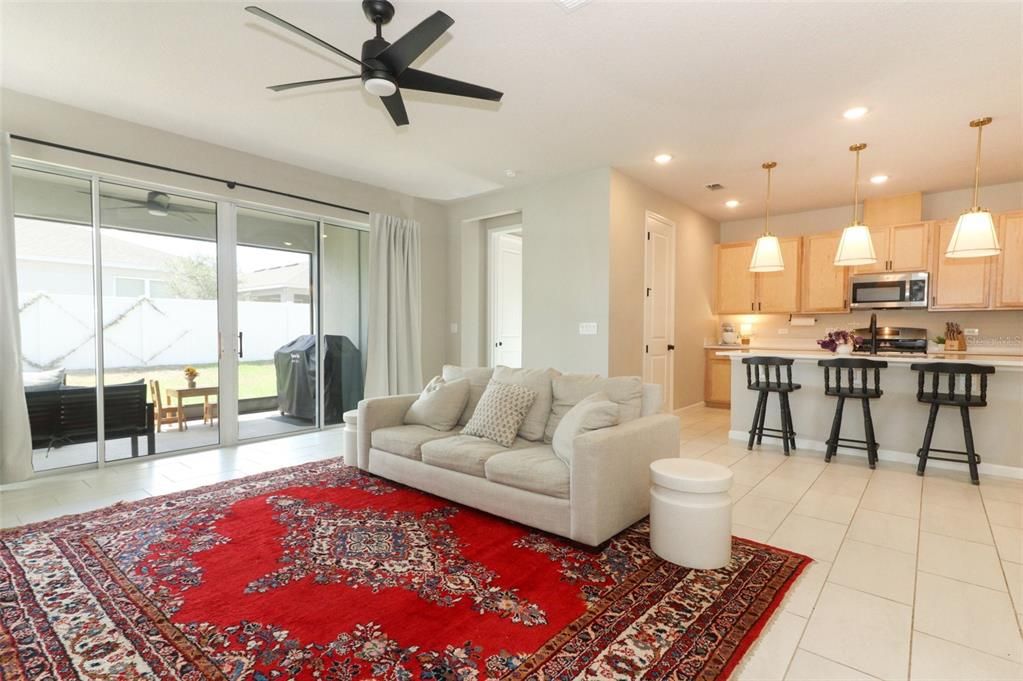 For Sale: $348,000 (4 beds, 3 baths, 2075 Square Feet)