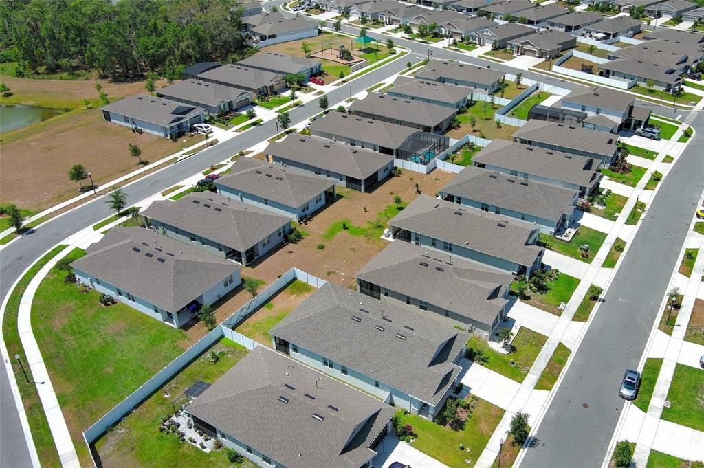 For Sale: $348,000 (4 beds, 3 baths, 2075 Square Feet)