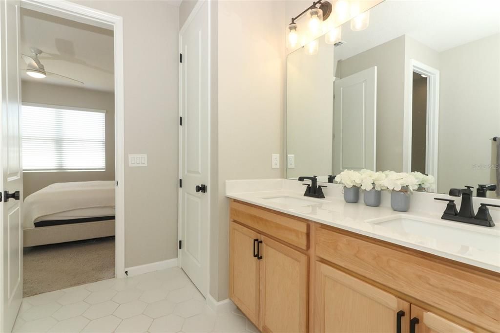 For Sale: $348,000 (4 beds, 3 baths, 2075 Square Feet)