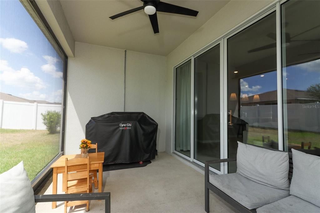 For Sale: $348,000 (4 beds, 3 baths, 2075 Square Feet)