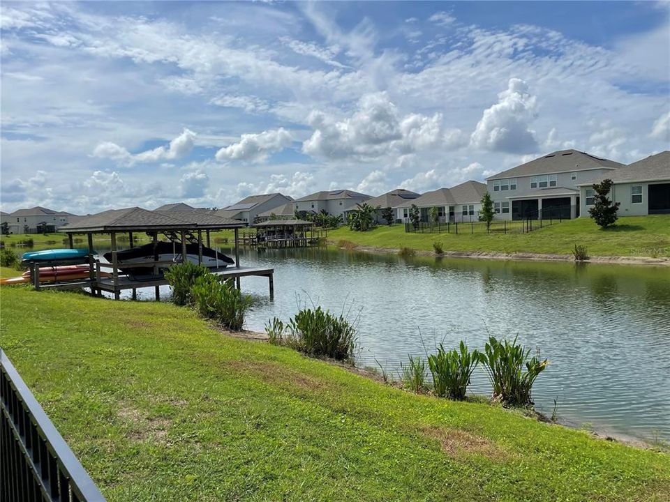 Под контрактом: $3,299 (4 спален, 2 ванн, 2949 Квадратных фут)