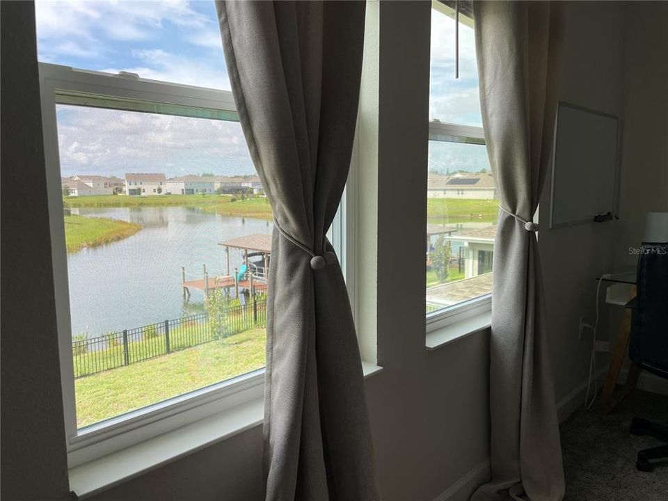 Под контрактом: $3,299 (4 спален, 2 ванн, 2949 Квадратных фут)