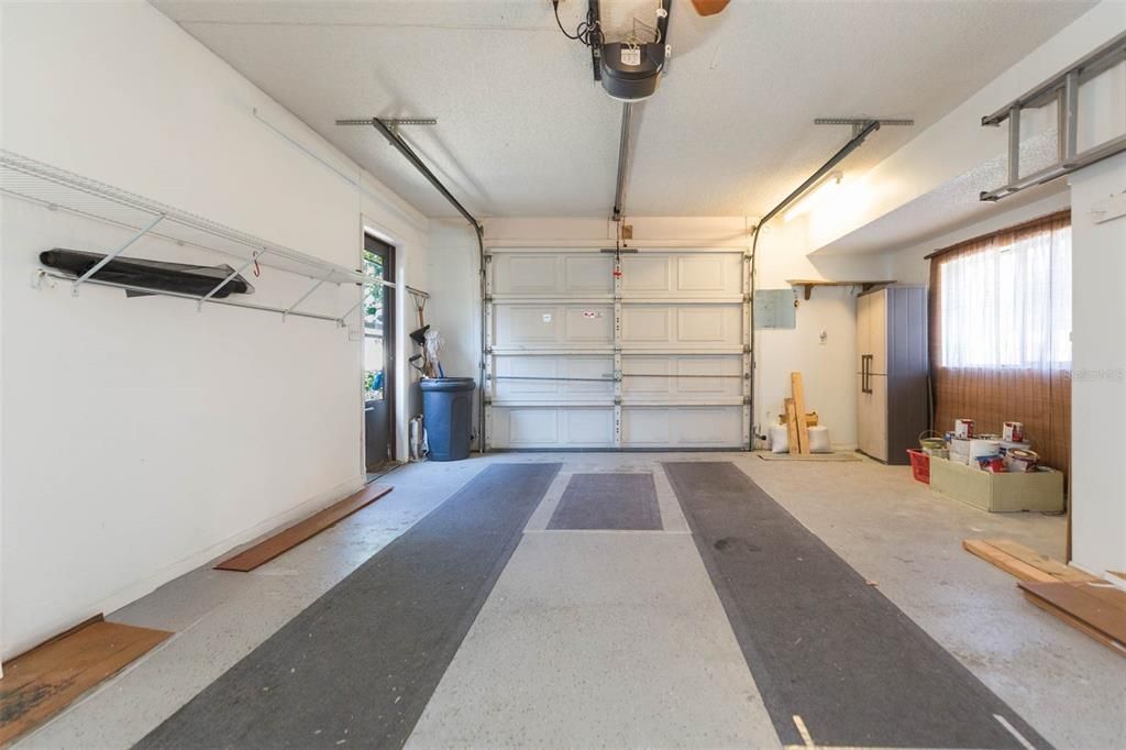 Под контрактом: $329,000 (2 спален, 2 ванн, 1314 Квадратных фут)