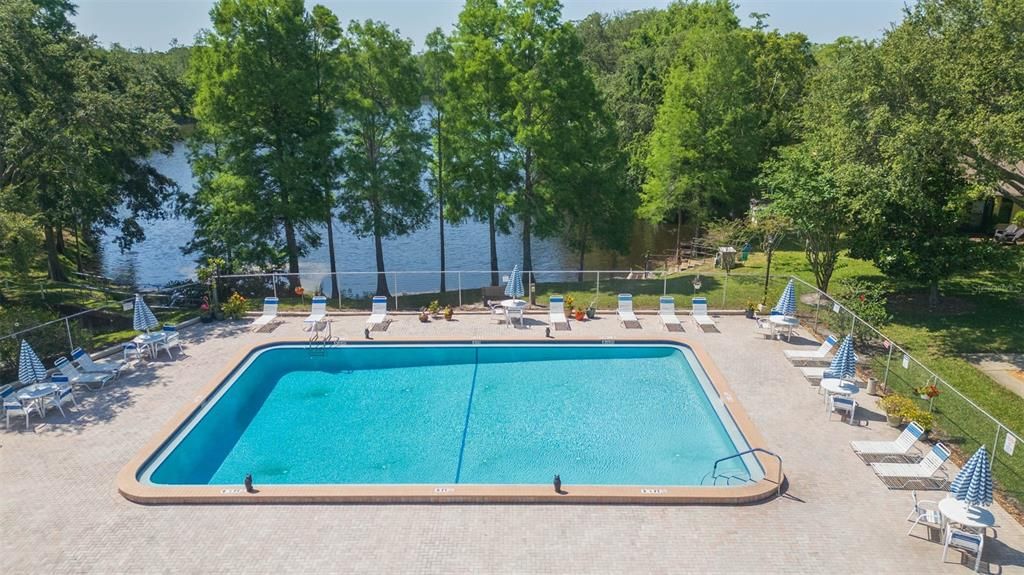 Под контрактом: $329,000 (2 спален, 2 ванн, 1314 Квадратных фут)