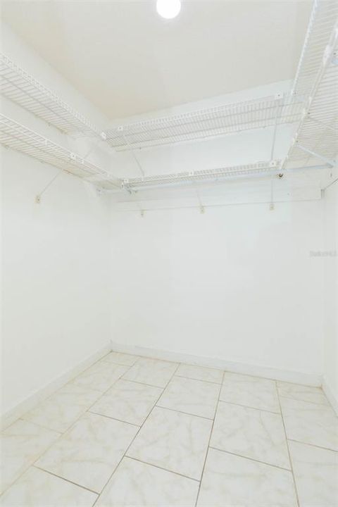 Под контрактом: $329,000 (2 спален, 2 ванн, 1314 Квадратных фут)