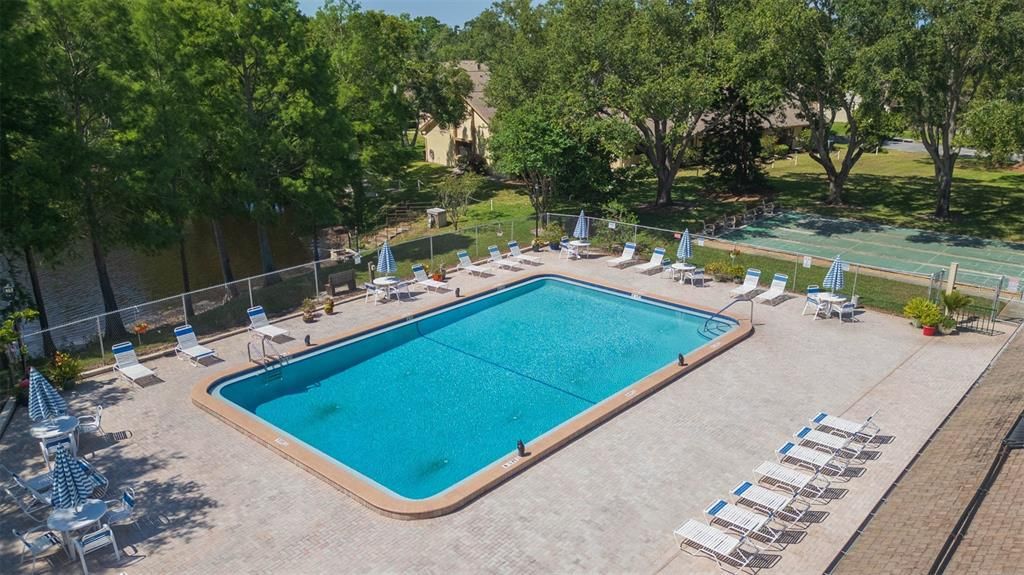 Под контрактом: $329,000 (2 спален, 2 ванн, 1314 Квадратных фут)