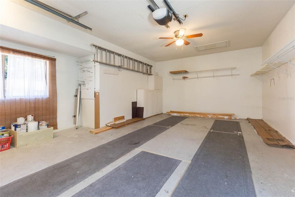 Под контрактом: $329,000 (2 спален, 2 ванн, 1314 Квадратных фут)