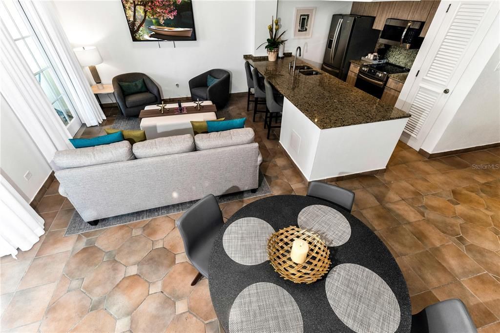 На продажу: $1,100,000 (3 спален, 3 ванн, 2100 Квадратных фут)