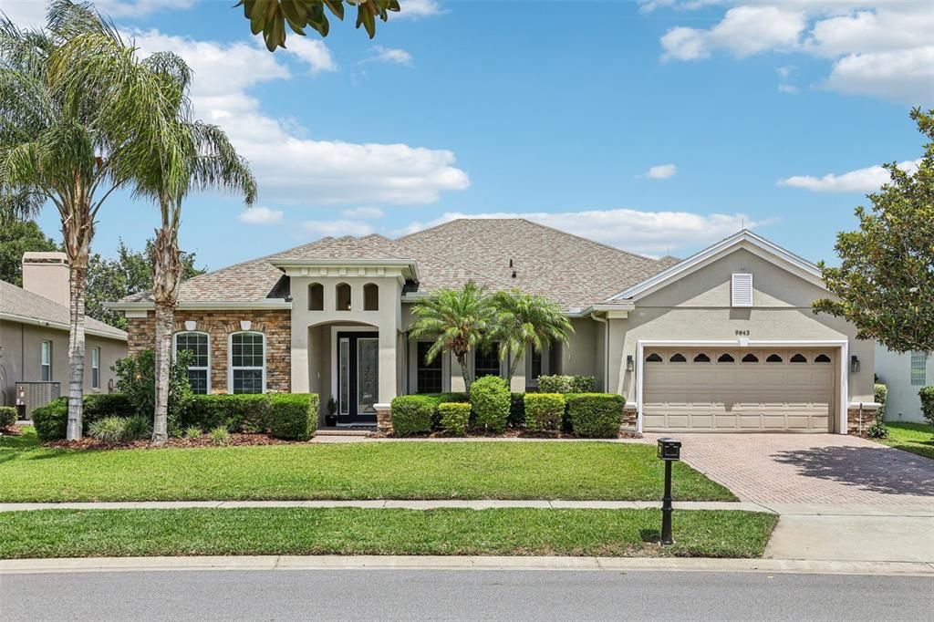 Recently Sold: $835,000 (4 beds, 3 baths, 2723 Square Feet)