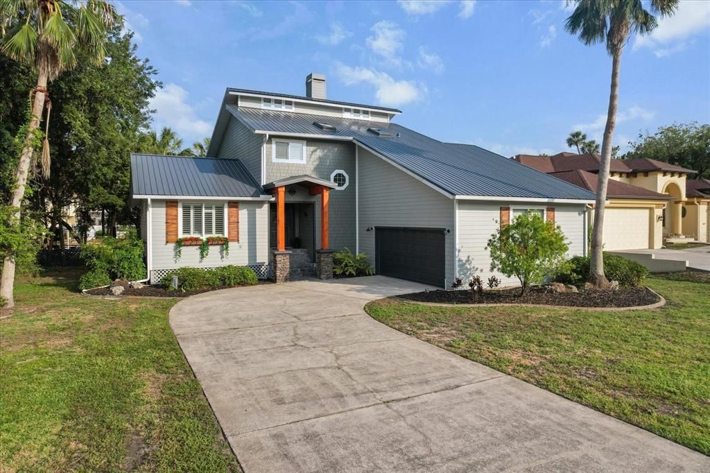 For Sale: $995,000 (3 beds, 2 baths, 2374 Square Feet)