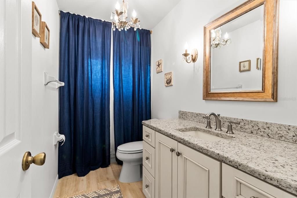 For Sale: $995,000 (3 beds, 2 baths, 2374 Square Feet)