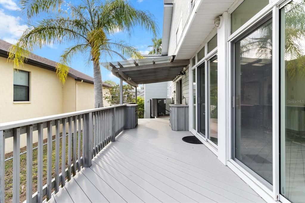 For Sale: $995,000 (3 beds, 2 baths, 2374 Square Feet)