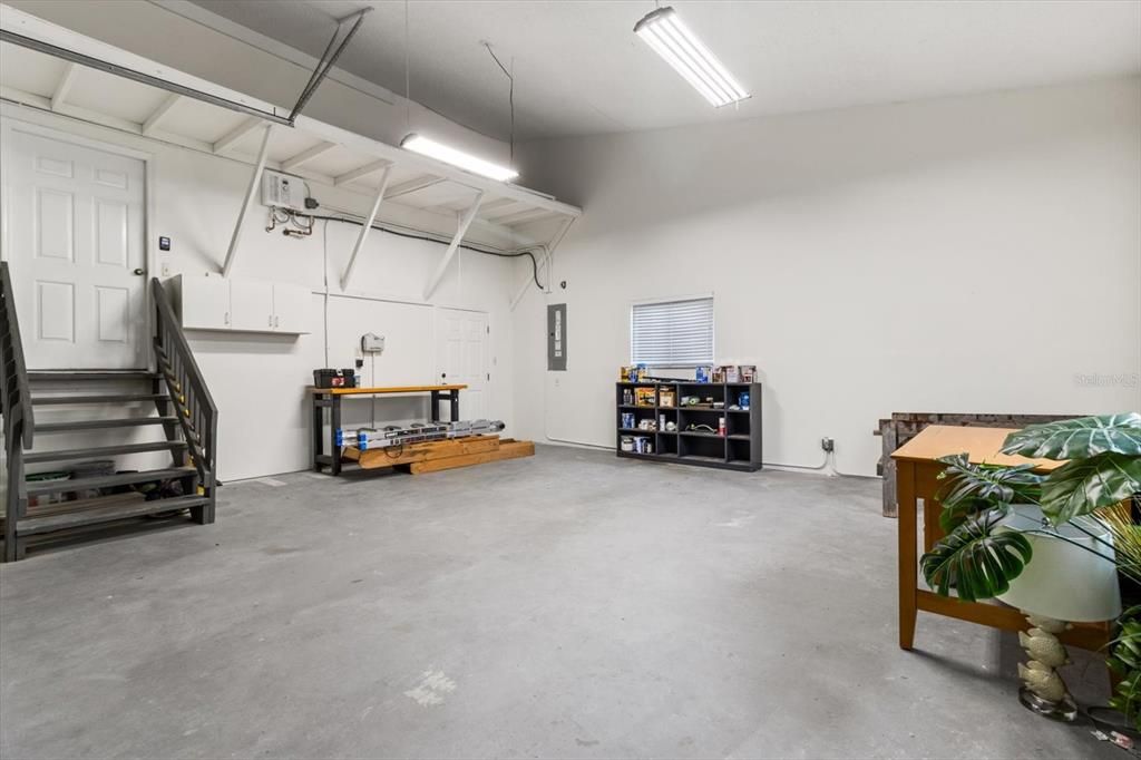 For Sale: $995,000 (3 beds, 2 baths, 2374 Square Feet)