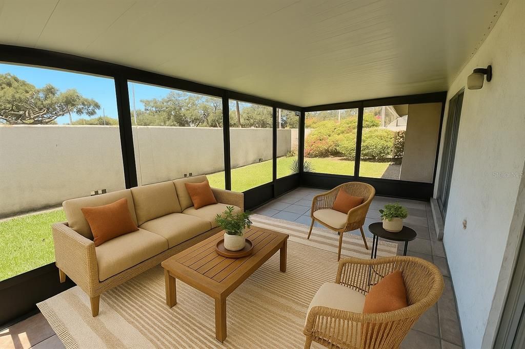 合同活跃: $188,000 (2 贝兹, 2 浴室, 1180 平方英尺)