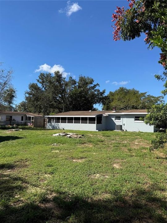 Active With Contract: $262,900 (3 beds, 2 baths, 1283 Square Feet)